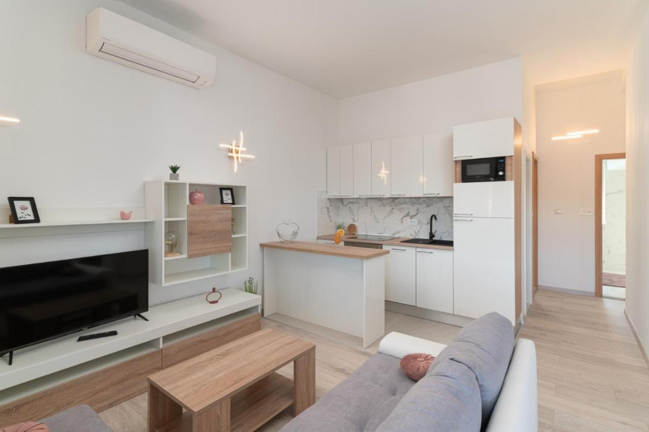 Apartment A Marina